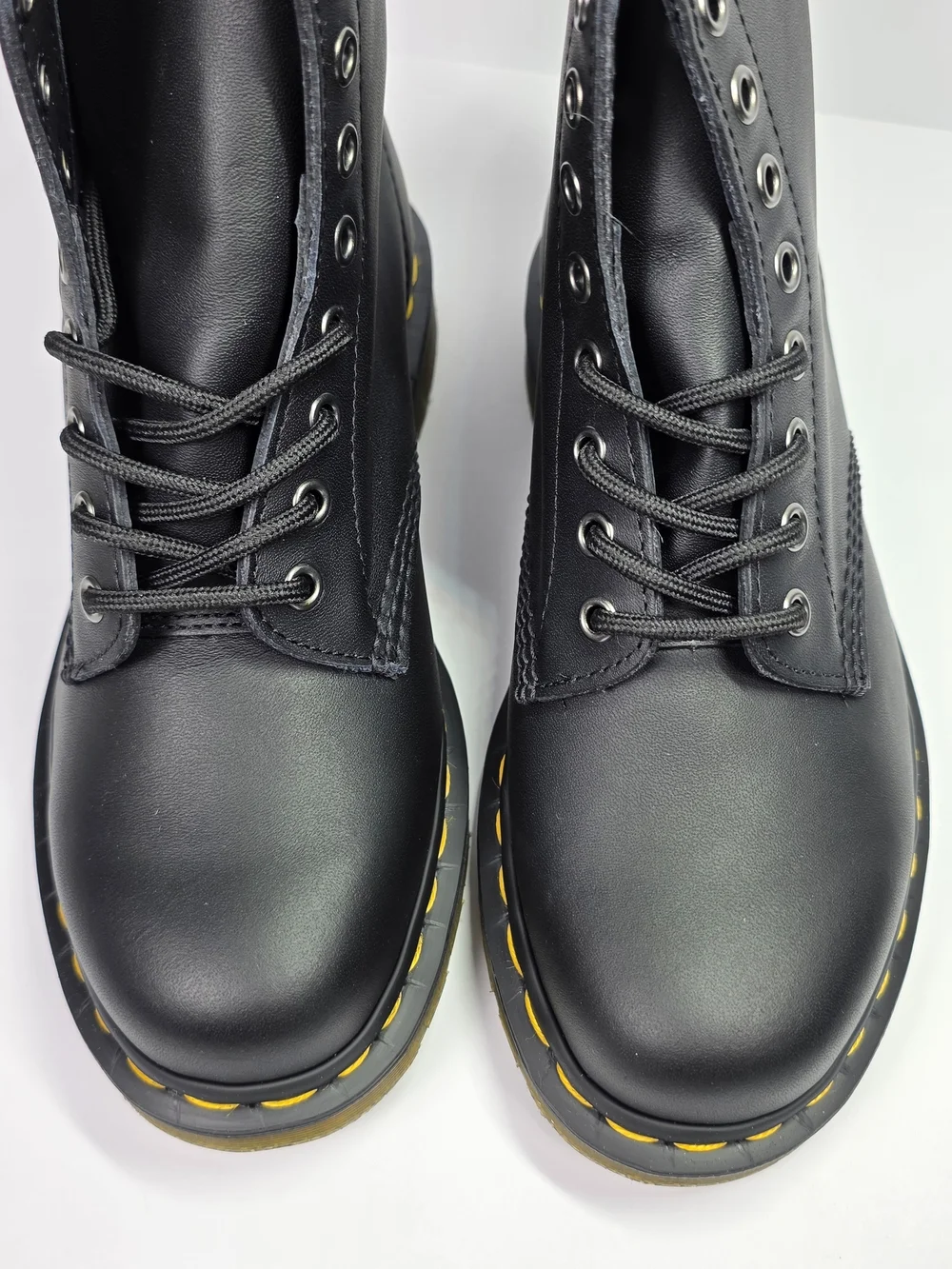 Dr. Martens 1460 Black Softy T
